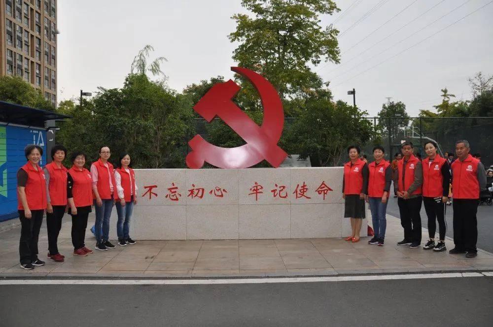 探讨交流,尽在30岁杨洋新剧不断,线下被偶遇,生图状态却令人担忧,他怎么了?!
